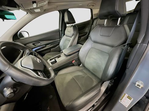 Used 2023 Nissan Ariya AWD image 13