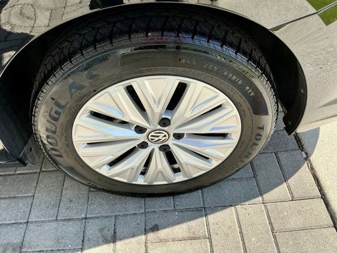 Used 2019 Volkswagen Jetta S image 11