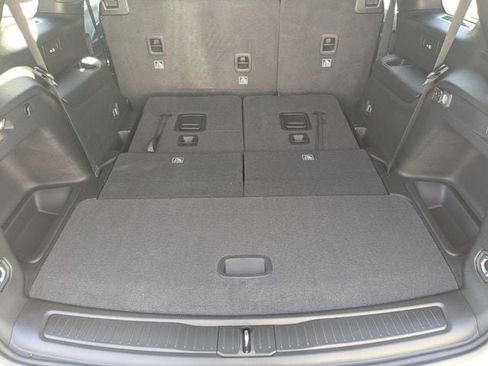 New 2026 Jeep Grand Cherokee L Laredo image 7