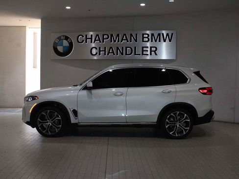 Used 2026 BMW X5 xDrive40i image 3