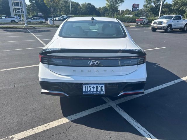 Used 2025 Hyundai Sonata SEL FWD image 5