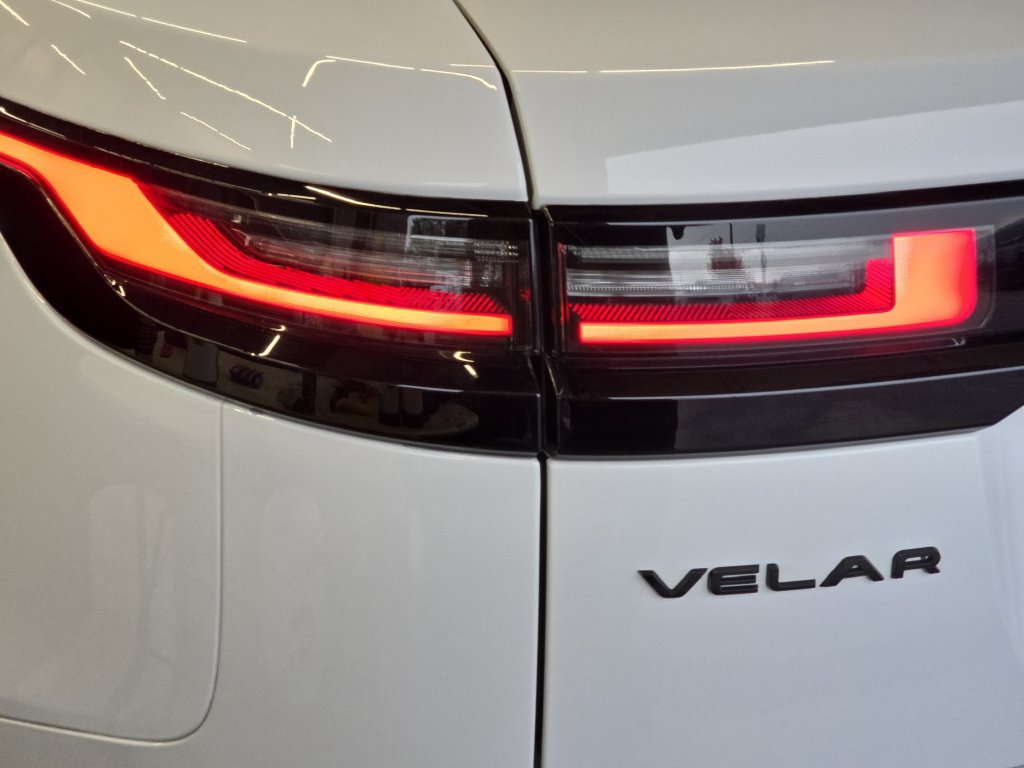 Certified 2024 Land Rover Range Rover Velar Dynamic SE AWD/4WD image 36