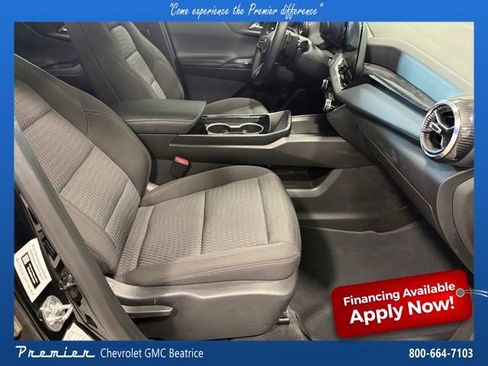 Used 2025 Chevrolet Equinox LT AWD/4WD image 22