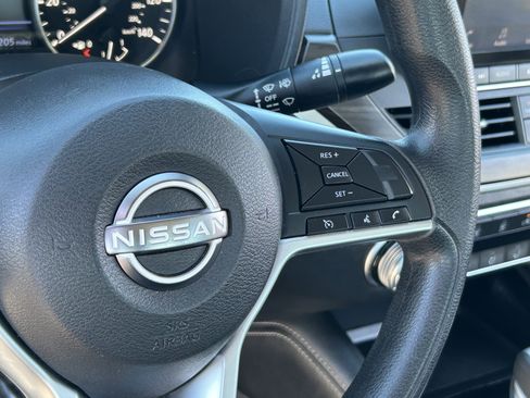 Used 2023 Nissan Altima 2.5 SV image 24