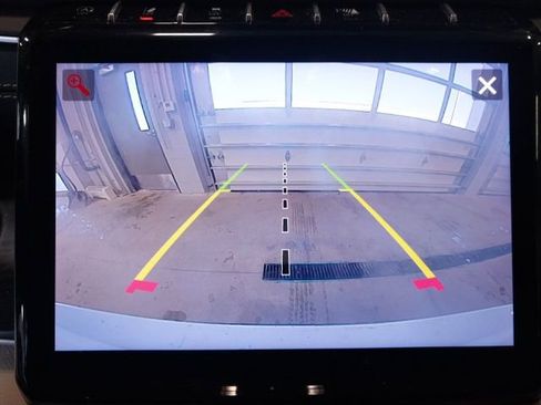 Used 2022 Jeep Grand Cherokee L Limited image 15