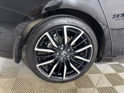 Used 2023 Honda Accord Touring image 32