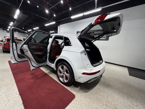 Used 2021 Audi Q5 Prestige w/ Prestige Package AWD/4WD image 55