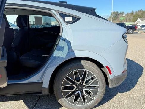 New 2026 Ford Mustang Mach-E Premium w/ Technology Package image 33