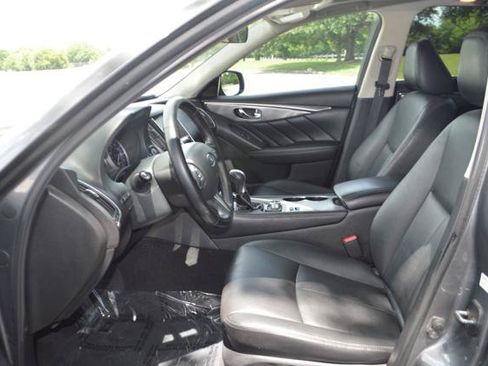 Used 2015 INFINITI Q50 w/ Moonroof Package RWD image 12