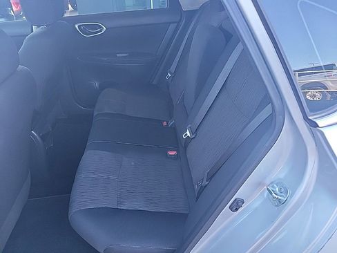 Used 2015 Nissan Sentra SV FWD image 34
