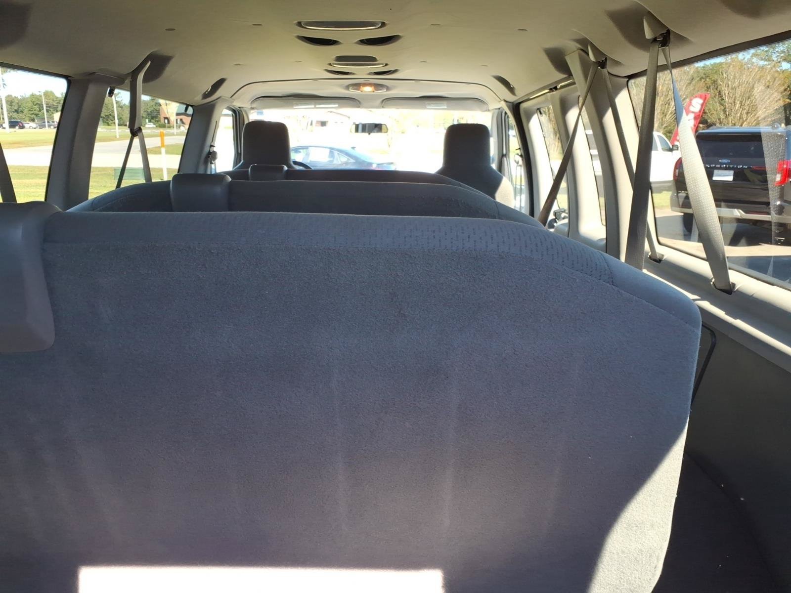 Used 2011 Ford E-350 and Econoline 350 XLT RWD image 10