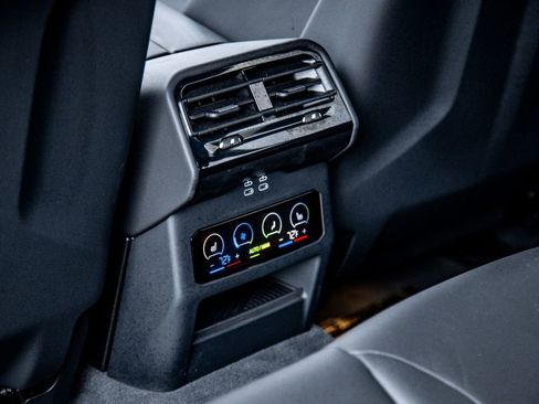 New 2026 BMW M5 w/ Executive Package AWD/4WD image 26
