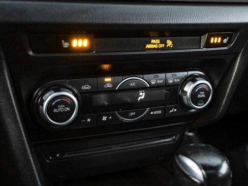 Used 2016 MAZDA MAZDA3 s Grand Touring image 29