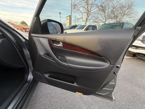 Used 2016 INFINITI QX50 Journey w/ Premium Package image 35