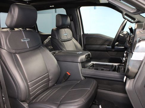New 2025 Ford F250 Platinum image 22