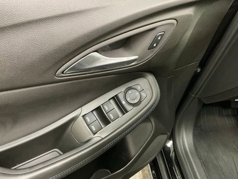 Used 2025 Buick Encore GX Sport Touring w/ Experience Buick Package image 16