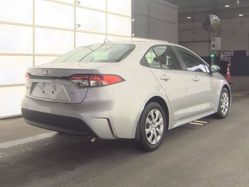 Used 2026 Toyota Corolla LE FWD image 2