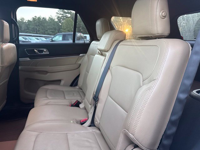 Used 2017 Ford Explorer Limited w/ Equipment Group 301A AWD/4WD image 11