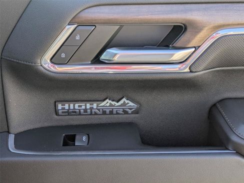 Used 2024 Chevrolet Silverado 1500 High Country w/ Technology Package AWD/4WD image 42