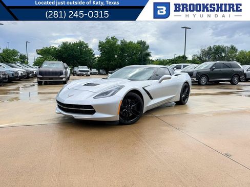 Used 2016 Chevrolet Corvette Stingray Coupe RWD image 1