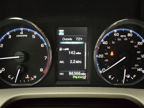 Used 2017 Toyota RAV4 Limited FWD image 21