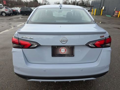 New 2025 Nissan Versa SR w/ Trunk Package image 24