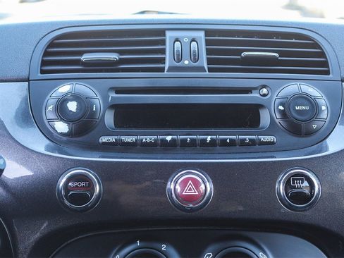 Used 2015 FIAT 500 Pop image 14