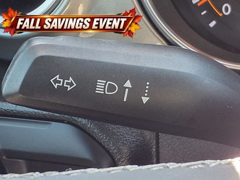 Used 2023 Jeep Wrangler Unlimited Sahara AWD/4WD image 24