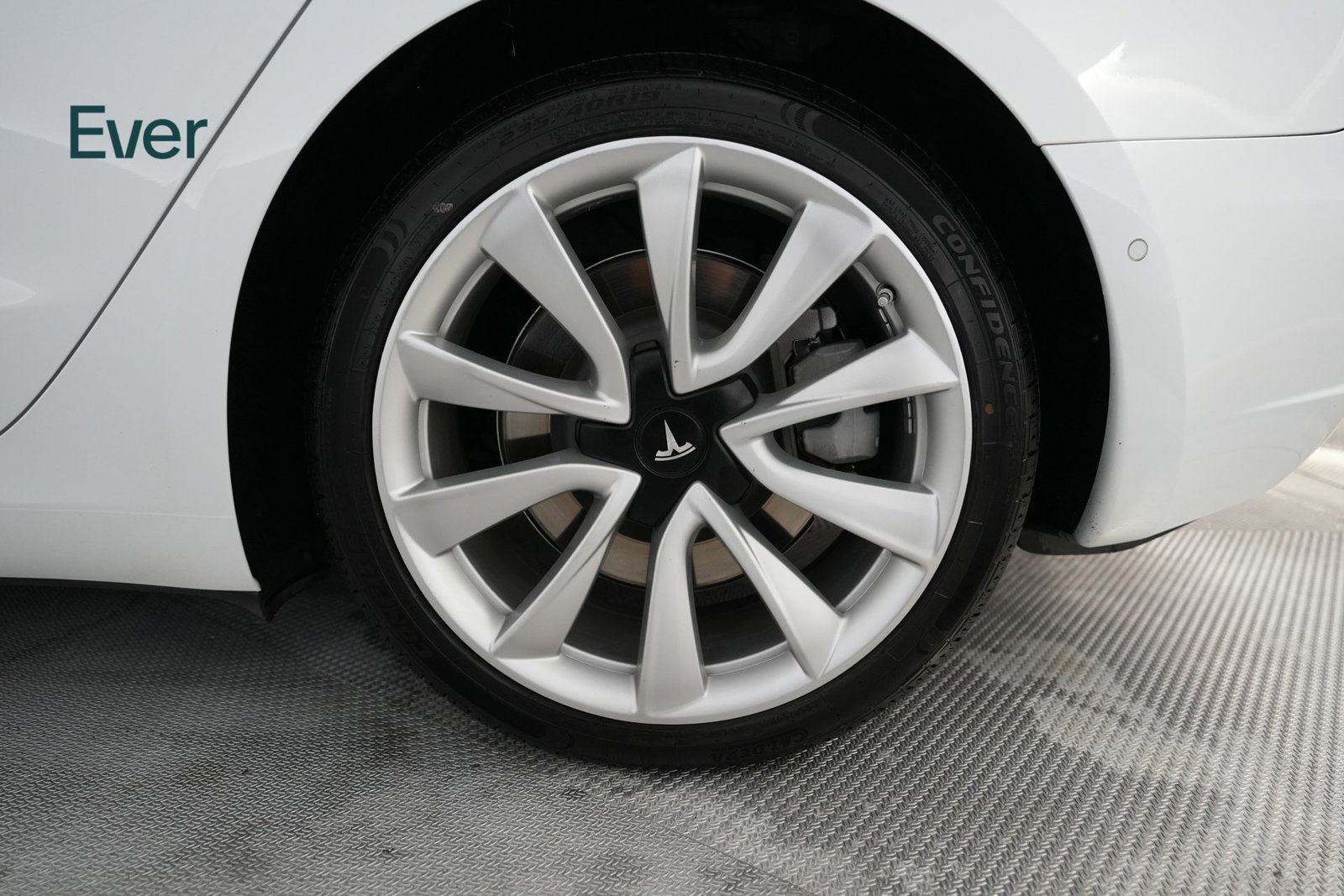 Used 2019 Tesla Model 3 Standard Range Plus RWD image 9
