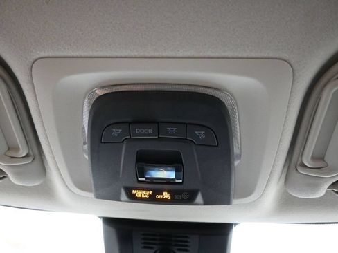 Used 2025 Toyota Corolla LE w/ LE Premium Package FWD image 30