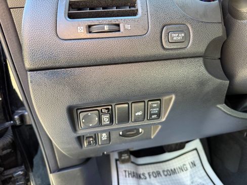 Used 2017 INFINITI QX70 2WD image 45