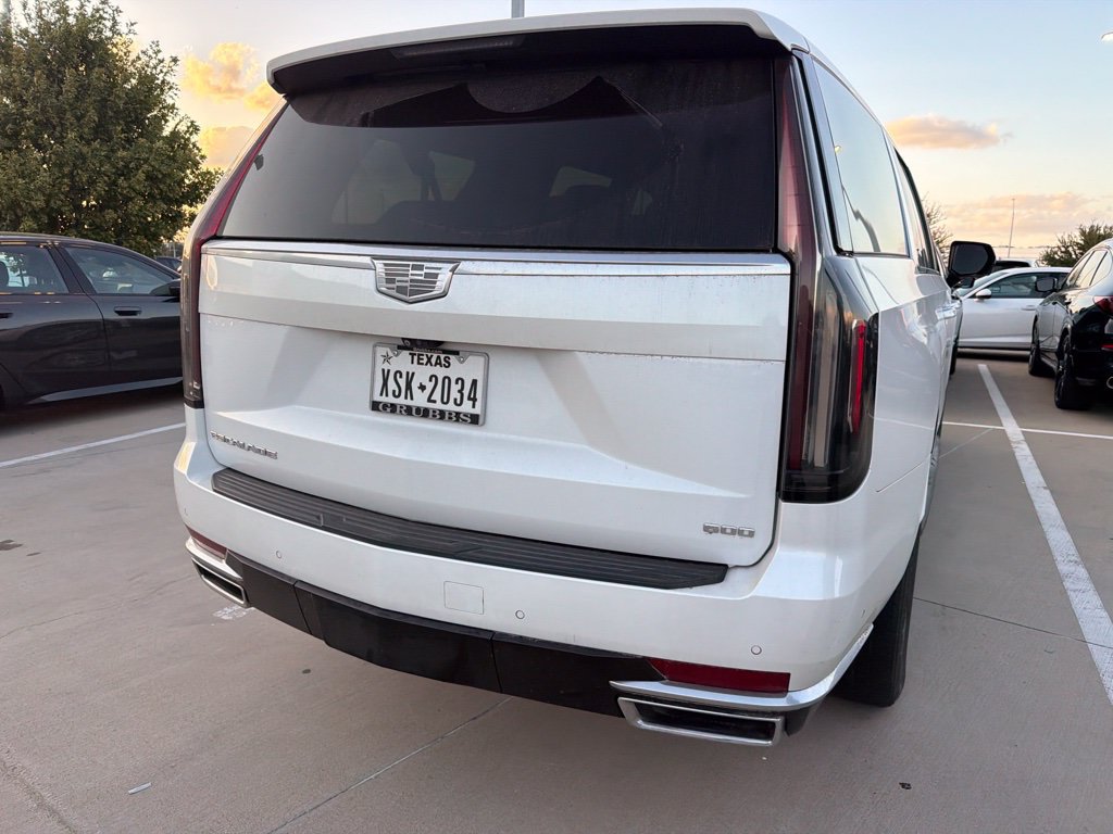 Used 2022 Cadillac Escalade ESV Premium Luxury RWD image 4