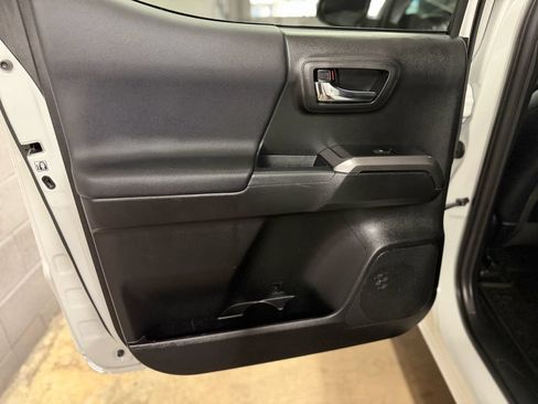 Used 2019 Toyota Tacoma TRD Pro AWD/4WD image 21
