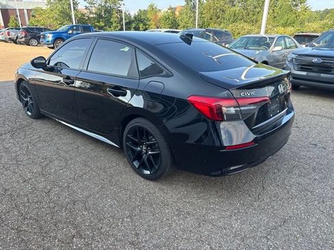 Used 2024 Honda Civic Sport image 4
