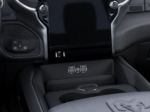 New 2026 RAM 2500 Laramie AWD/4WD image 24