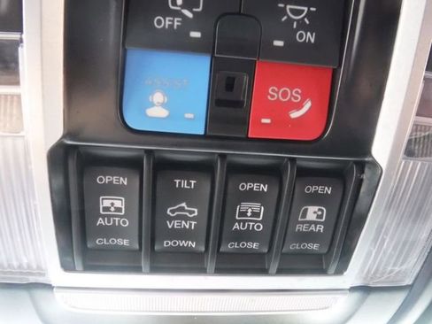 Used 2025 RAM 1500 Limited image 56