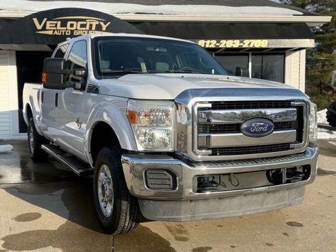 Used 2014 Ford F250 XLT image 2