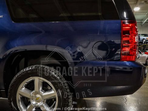 Used 2012 Chevrolet Suburban LT image 37