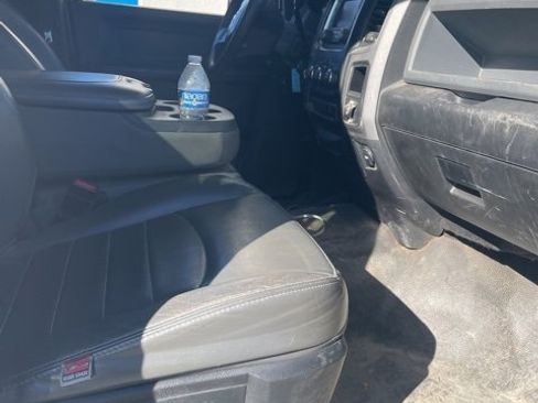 Used 2018 RAM 2500 Tradesman w/ Chrome Appearance Group image 2