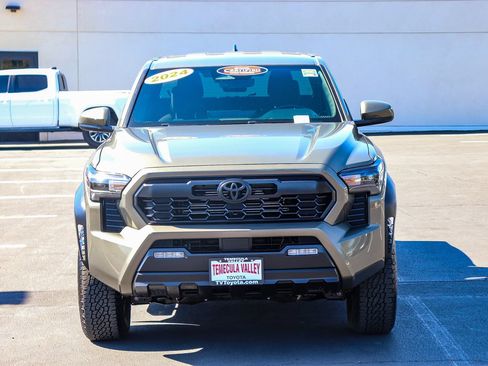 Certified 2024 Toyota Tacoma TRD Off-Road AWD/4WD image 2