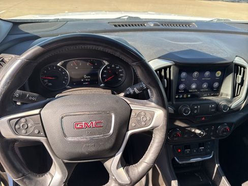 Used 2019 GMC Terrain SLT w/ Preferred Package image 10