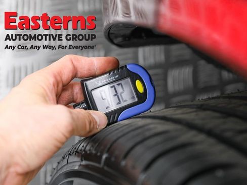 Used 2023 Chrysler 300 S image 30