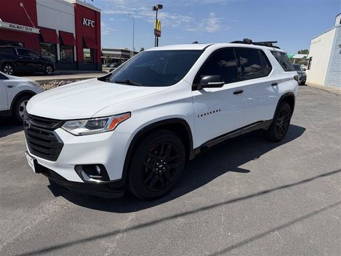 Used 2019 Chevrolet Traverse Premier w/ Redline Edition AWD/4WD image 4
