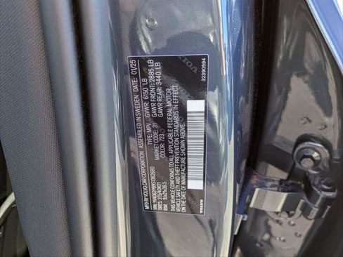 Used 2025 Volvo XC90 B6 Plus w/ Protection Package Premier image 26