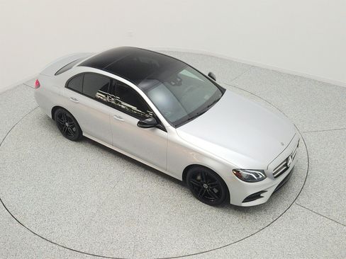 Used 2020 Mercedes-Benz E 450 4MATIC Sedan w/ Premium Package image 24