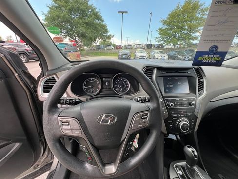 Used 2017 Hyundai Santa Fe Sport FWD image 36