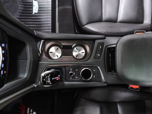 Used 2022 Cadillac XT5 Premium Luxury w/ LPO, Floor Liner Package image 17