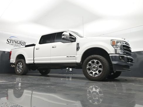 Used 2020 Ford F250 Lariat w/ Lariat Ultimate Package AWD/4WD image 26