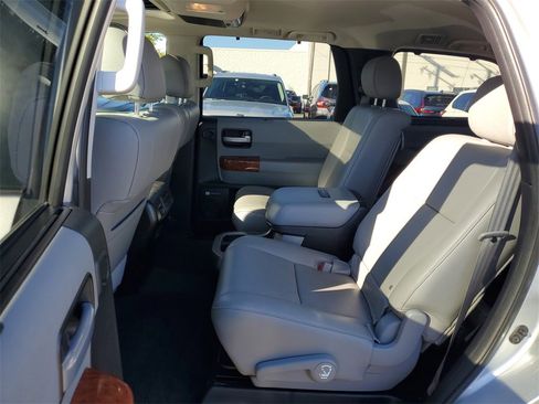 Used 2020 Toyota Sequoia Platinum image 14