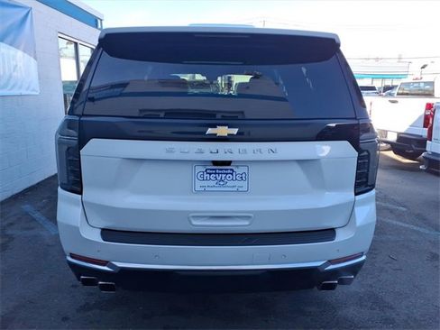 Used 2025 Chevrolet Suburban High Country image 5